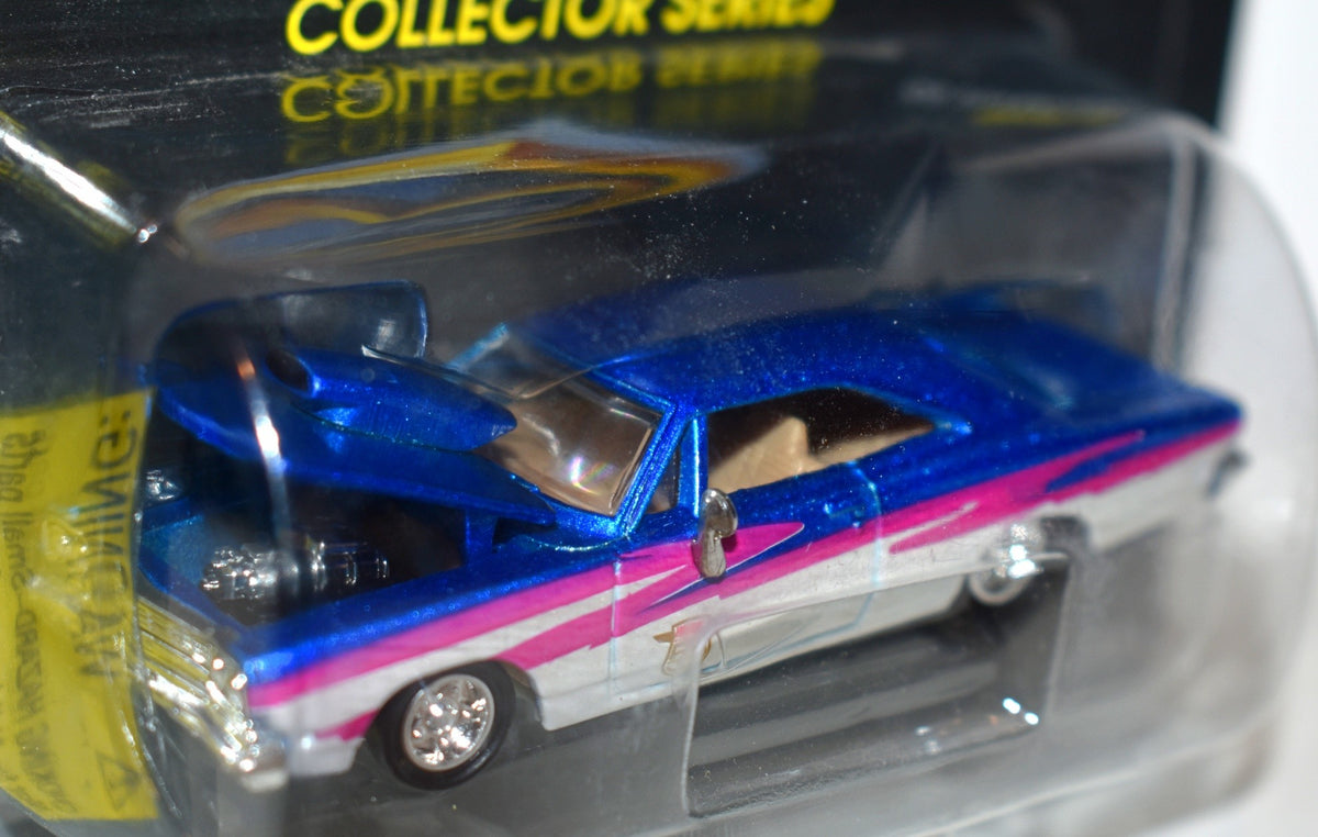 Racing Champions Hot Rod Magazine - 1968 Plymouth Roadrunner