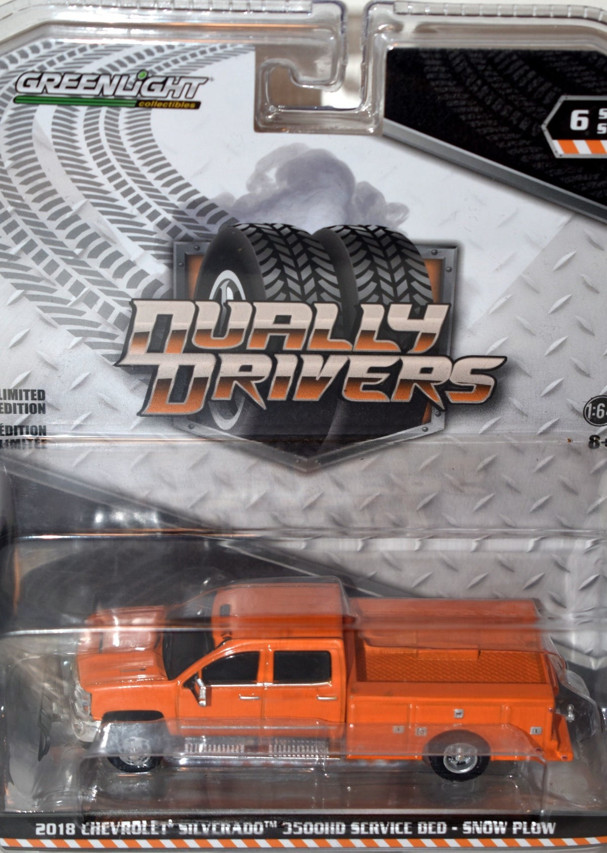 Greenlight Dually Drivers - 2018 Chevrolet Silverado 3500HD Service Bed & Snow Plow
