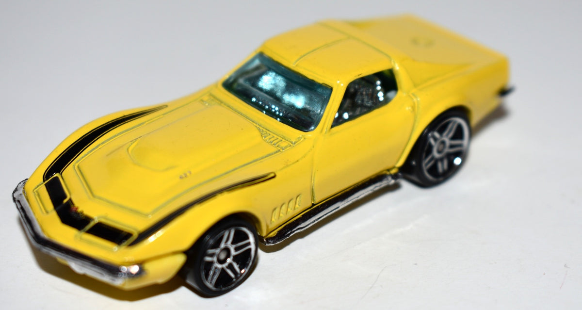 Hot Wheels -  First Edition - 1969 Chevrolet 427 Corvette Stingray