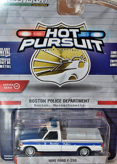 Greenlight Hot Pursuit  -  Boston Police Ford F250 Pickup Truck