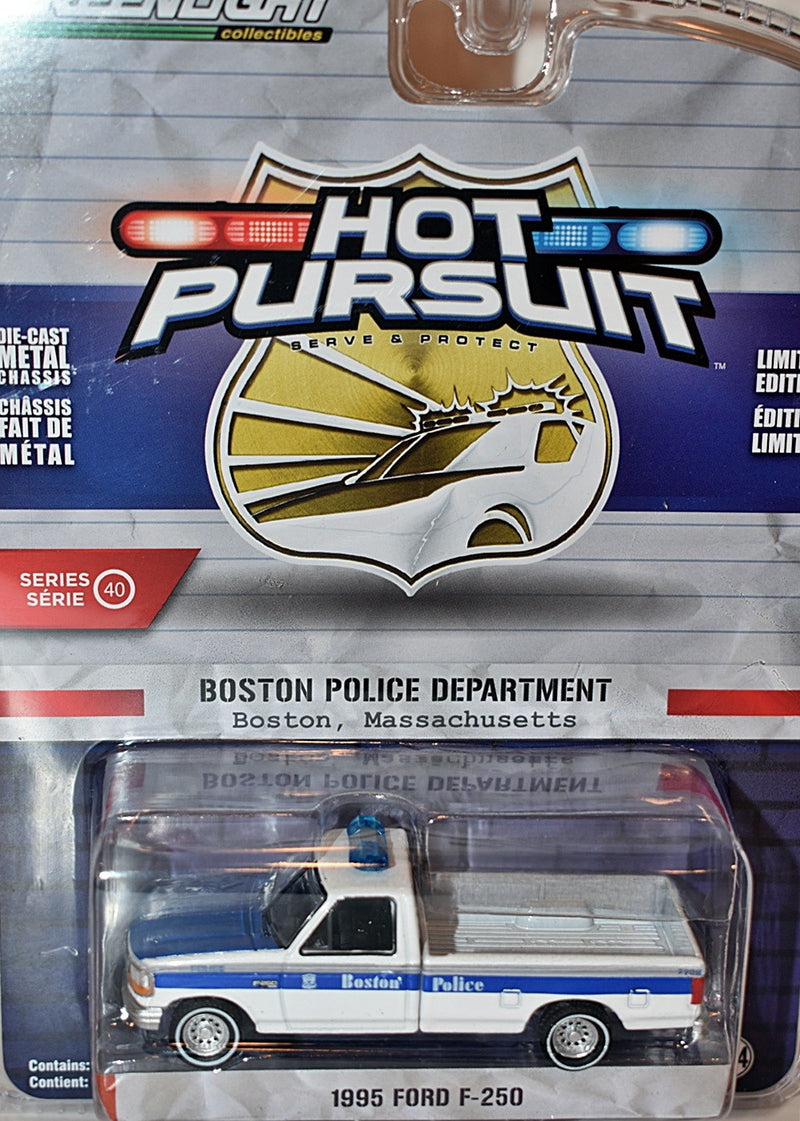 Greenlight Hot Pursuit  -  Boston Police Ford F250 Pickup Truck