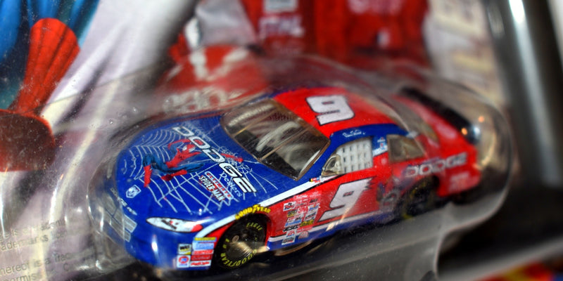 Winners Circle  Gallery Series - Spiderman Bill Elliott Dodge Intrepid R/T