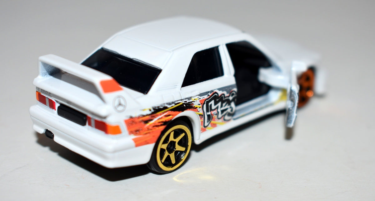 Majorette - Mercedes-Benz 190E Evo II