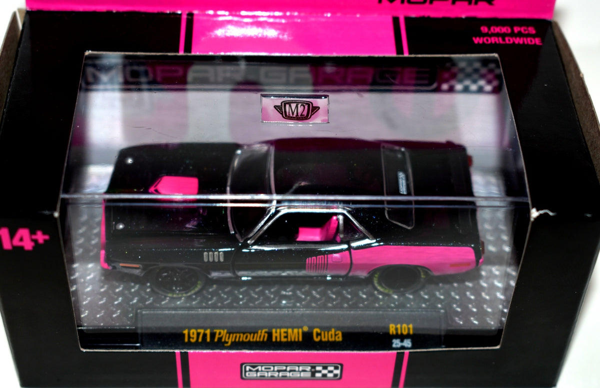 M2 Machines Auto-Thentics - MOPAR Garage - 1971 Plymouth Hemi Cuda