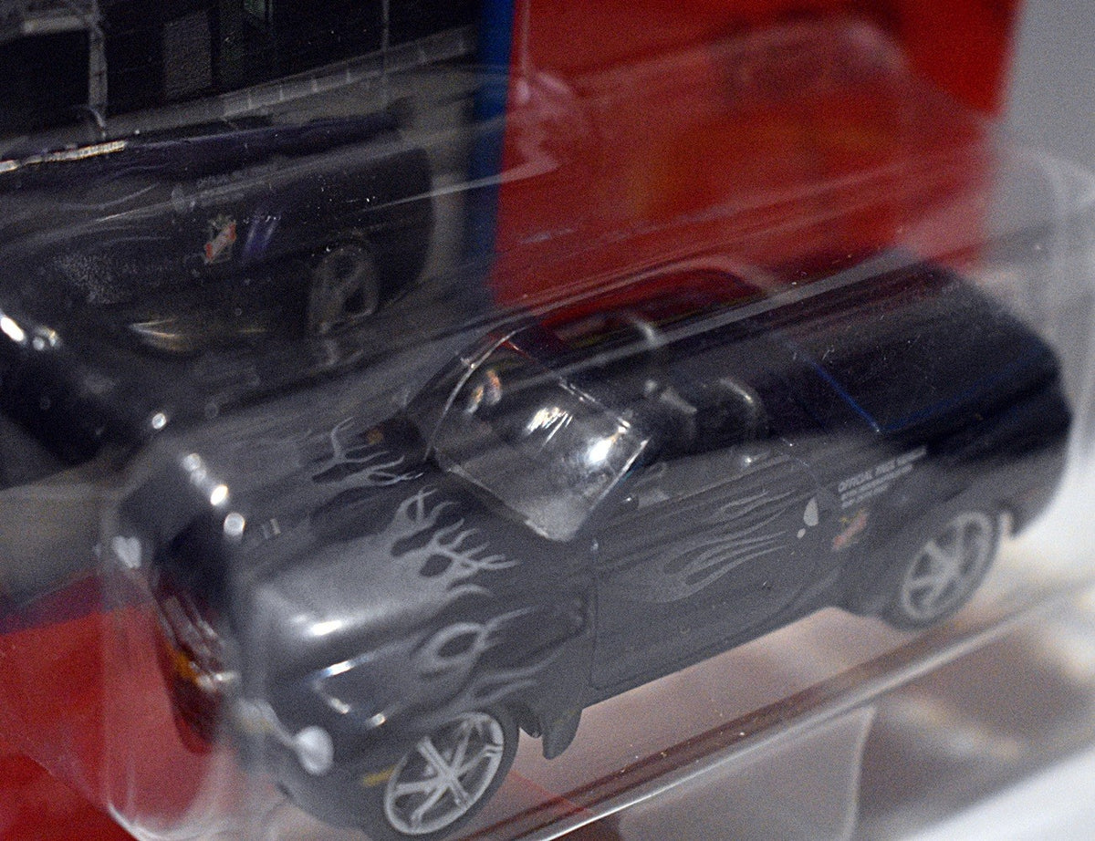 Johnny Lightning - 2004 Lightning Strike Series - Chevrolet SSR Pickup Truck