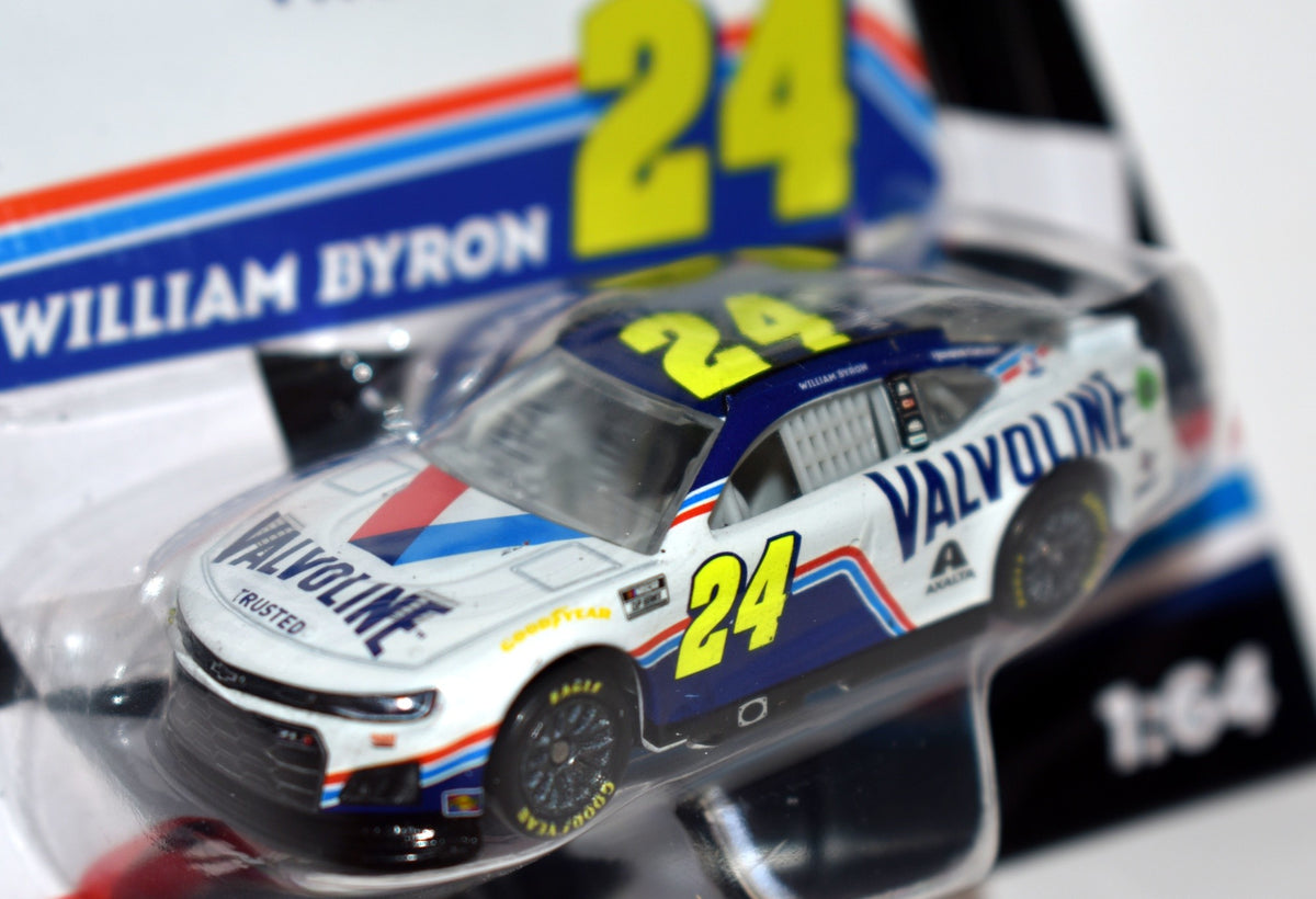 Lionel NASCAR Authentics - William Byron Valvoline Chevrolet Camaro