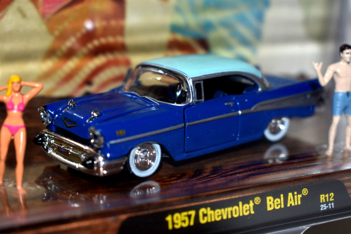 M2 Diorama Sets -  1957 Chevrolet Bel Air Beach Diorama Set