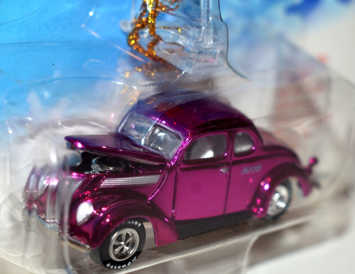 Johnny Lightning Holiday Classics 1937 Ford Hot Rod Coupe