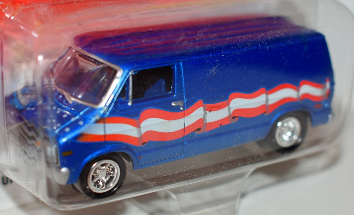 Johnny Lightning Boogie Vans - 1977 D 150  Custom Van