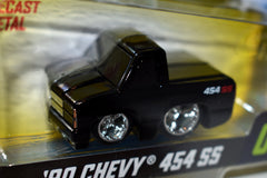 MGA Entertainment - CarTuned - 1990 Chevy 454 SS Pickup Truck