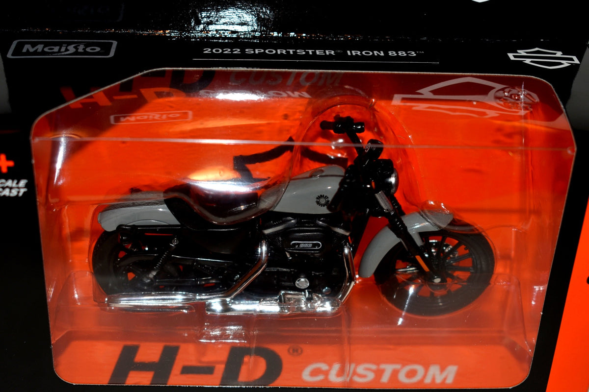 Maisto Harley Davidson  - 2022 Sportster Iron 833