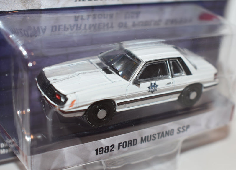 Greenlight Hot Pursuit - Arizona Dept of Public Safety 1982 Ford Mustang SSP