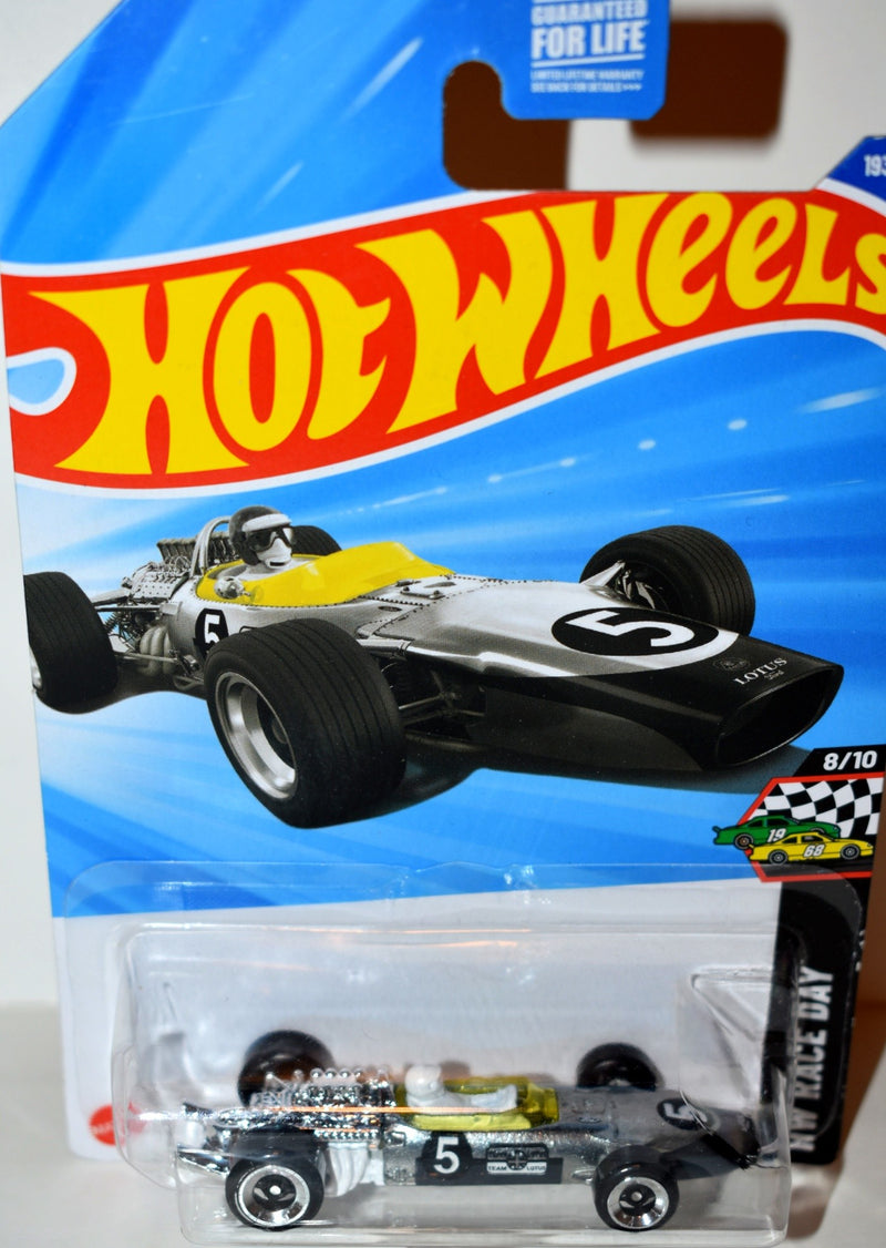 Hot Wheels  - 1967 Lotus Type 49 Race Car