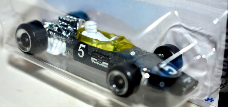 Hot Wheels  - 1967 Lotus Type 49 Race Car