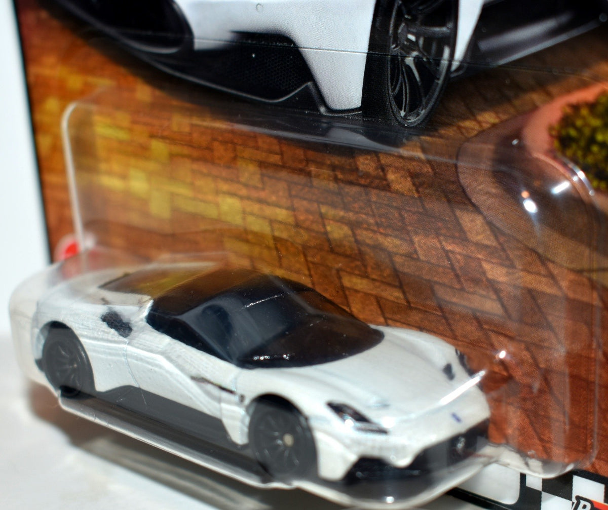 Hot Wheels - Premium - Boulevard - Maserati MC20