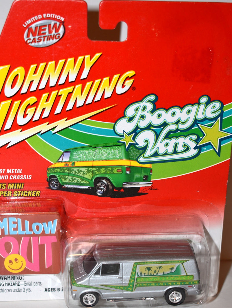 Johnny Lightning 1976 D 150 Dodge Van