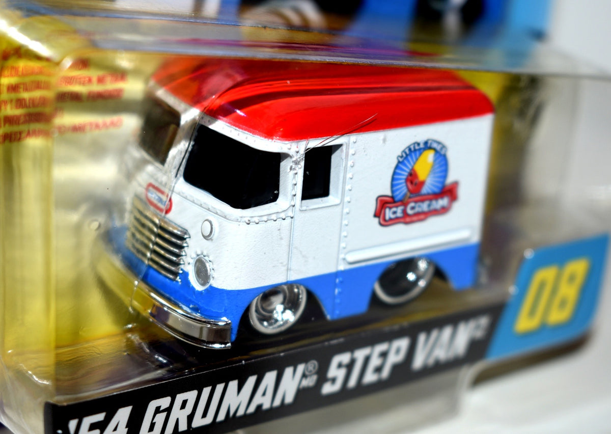 MGA Entertainment - CarTuned - 1954 Grumman Step Van Ice Cream Truck