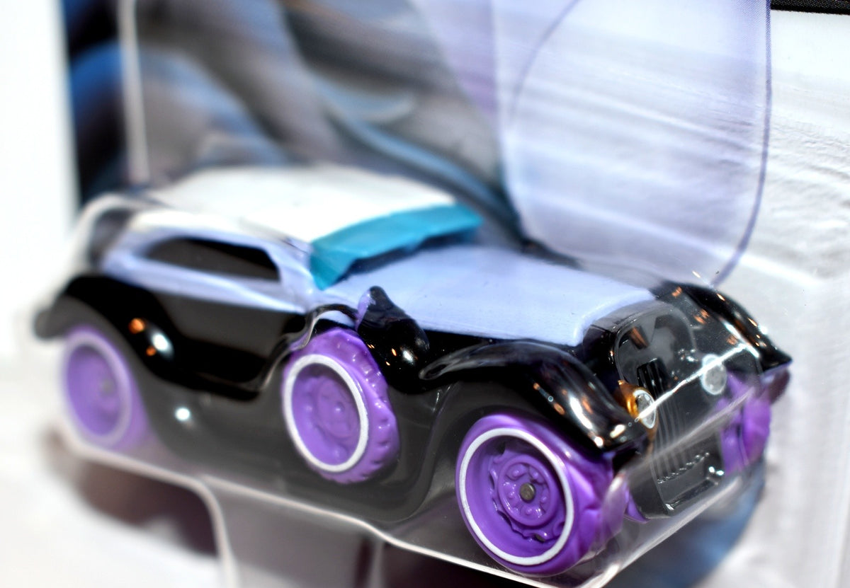 Hot Wheels Character Cars - Disney - Ursla Sea Witch Car from Little Mermaid