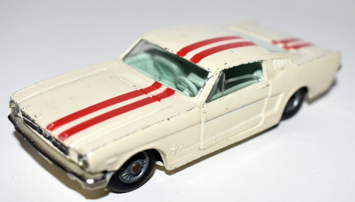Corgi (325A-1) Ford Mustang Fastback