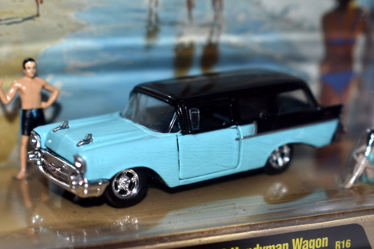 M2 Diorama Sets -  1957 Chevrolet 150 Handyman Wagon Beach Diorama Set