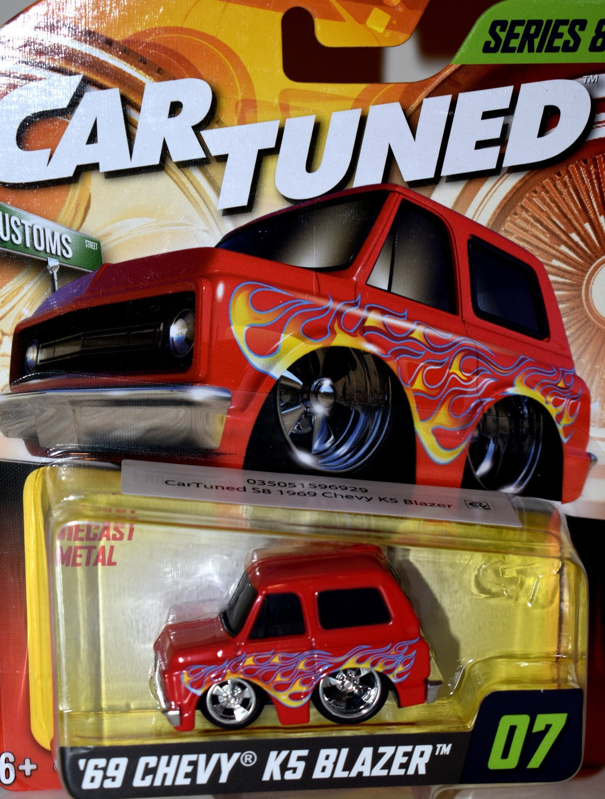 MGA Entertainment - CarTuned - 1969 Chevy K5 Blazer