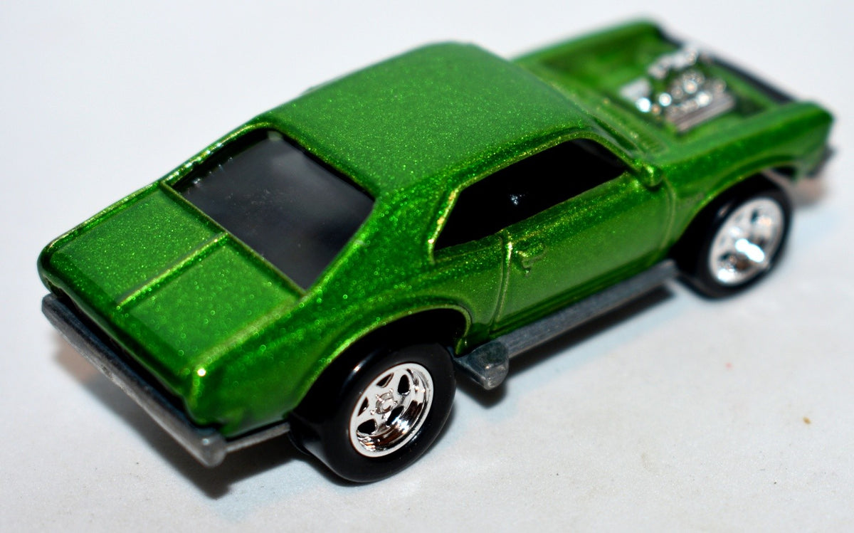Johnny Lightning Speed Rebels - 1972 Chevy Nova SS