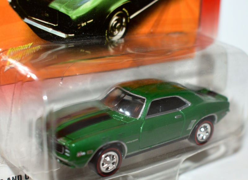 Johnny Lightning  Camaro 35th Anniversary - 1969 Chevrolet Camaro Z-28 RS