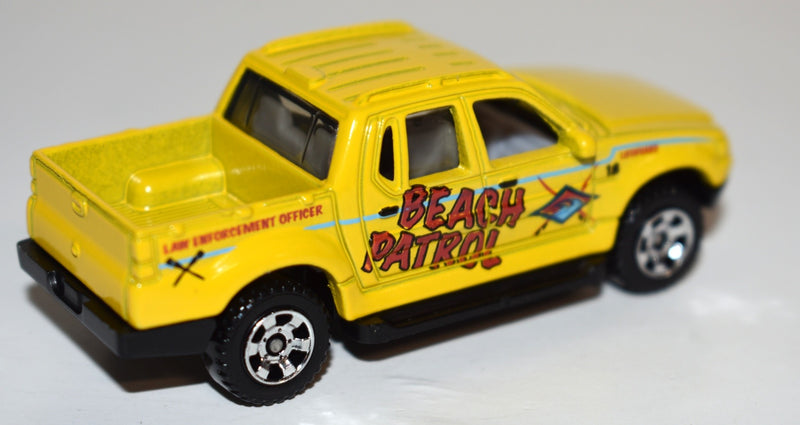 Matchbox - Beach Patrol Ford Explorer Sport Trac