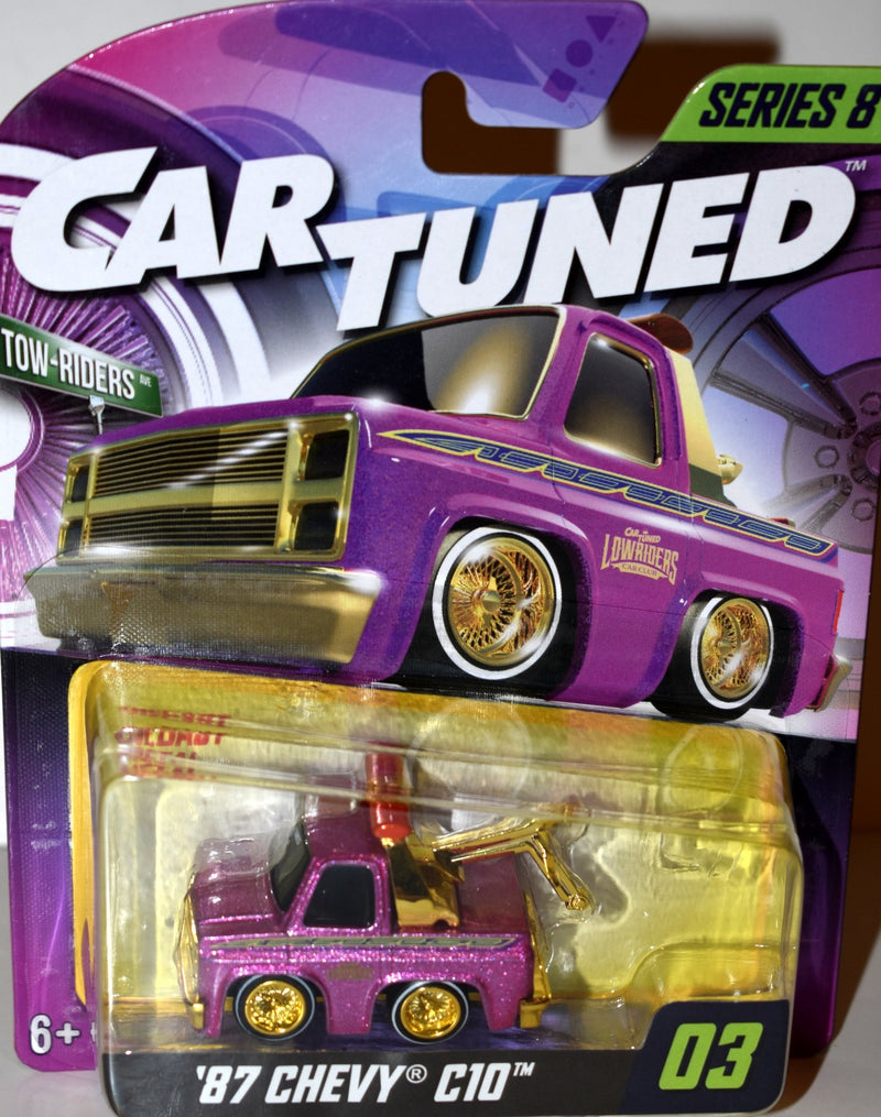 MGA Entertainment - CarTuned - 1987 Chevy C10 Squarebody Lowrider Tow Truck