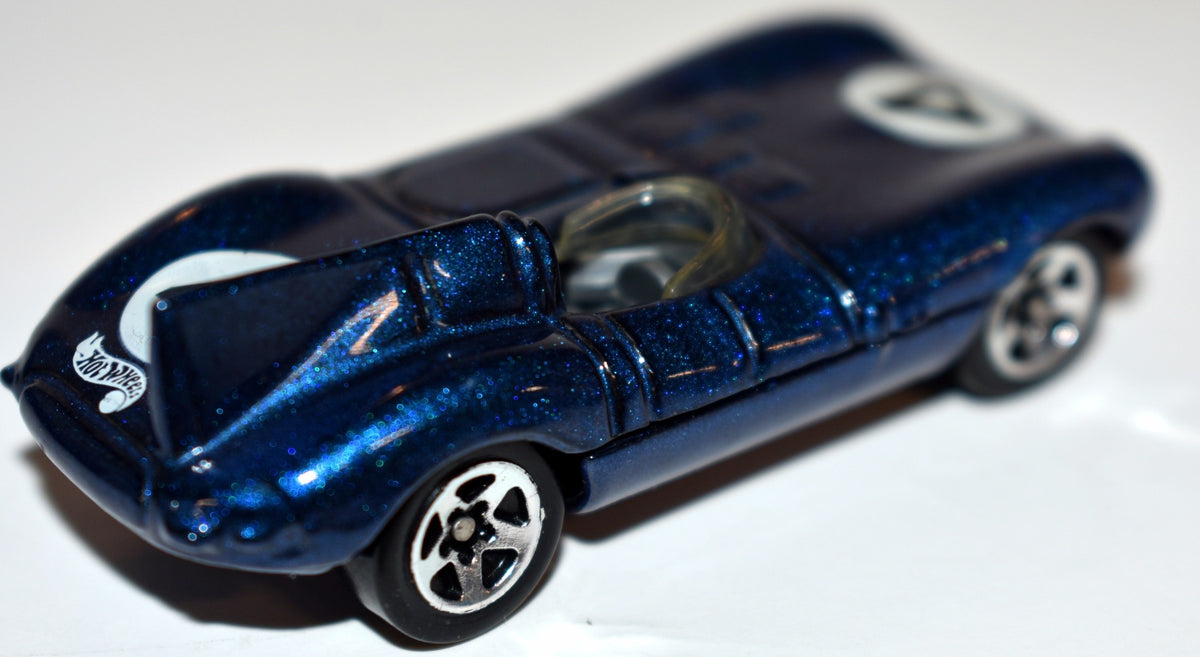 Hot Wheels - 1998 First Edition -  Jaguar D-Type