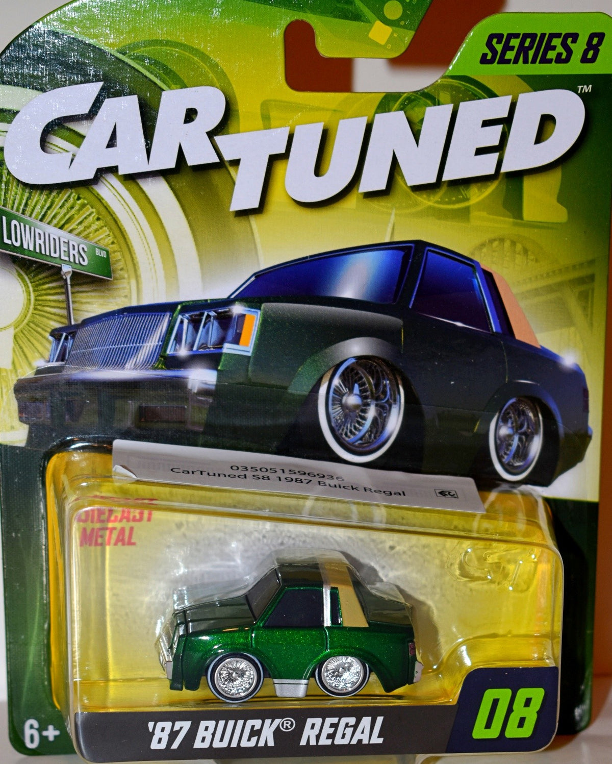 MGA Entertainment - Car Tuned  - 1987 Buick Regal Lowrider