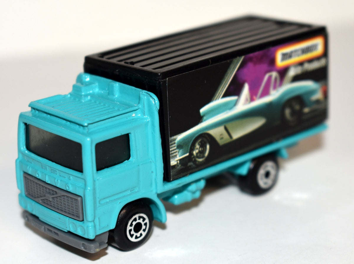 Matchbox - Volvo Container Truck - Corvette Auto Parts