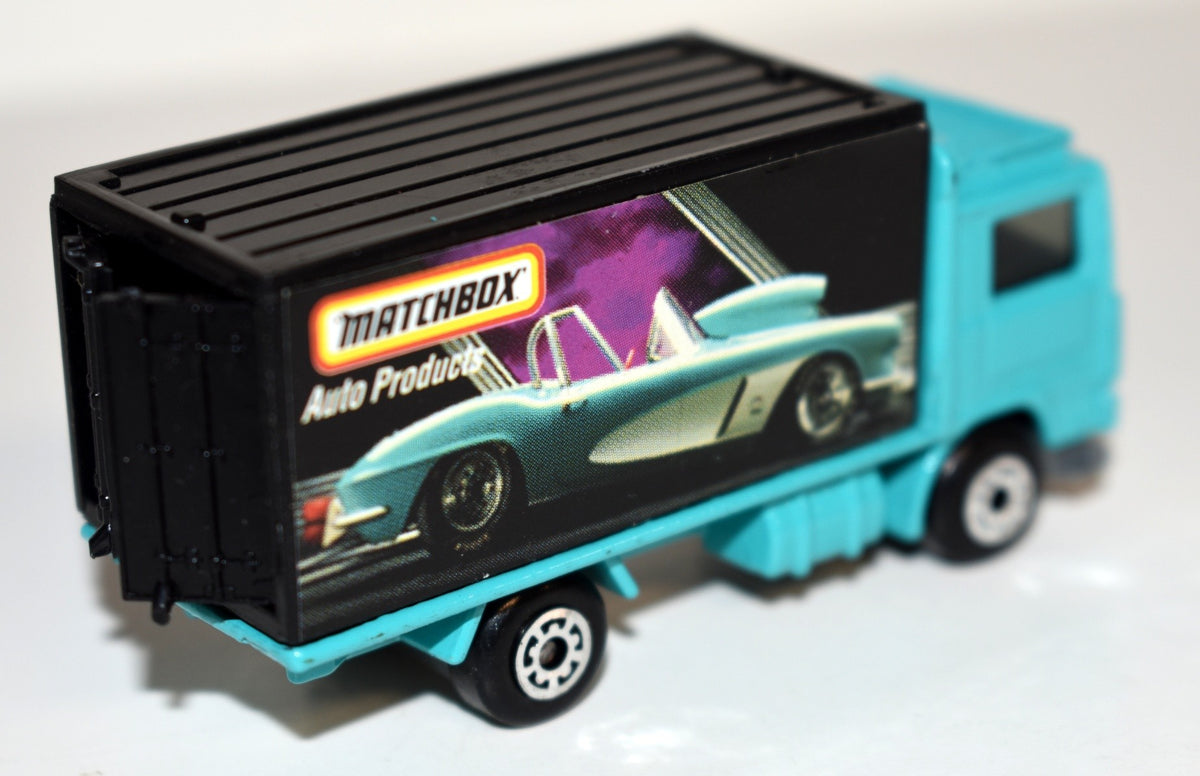 Matchbox - Volvo Container Truck - Corvette Auto Parts