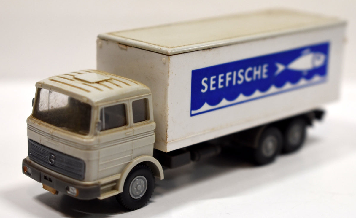 Wiking -  Mercedes-Benz Koffer-LKW Seefische Reefer Truck