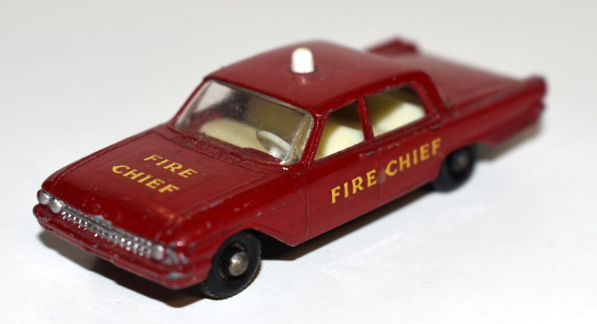 Matchbox Regular Wheels Series - Ford Fairlane Fire Chief Car