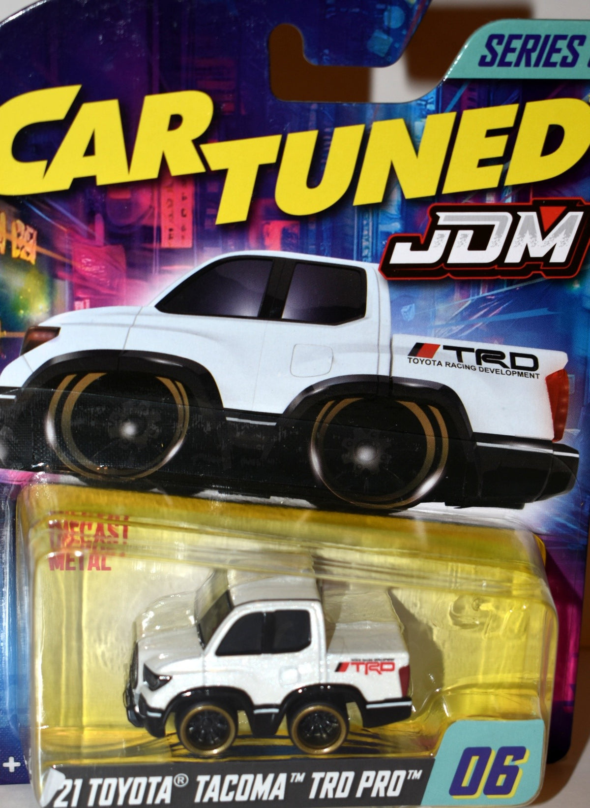 MGA Entertainment - CarTuned - 2021 Toyota Tacoma TRD Pro Pickup Truck