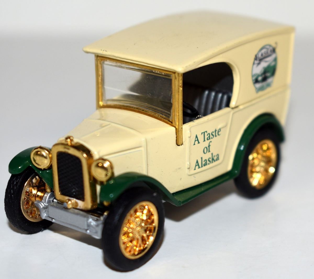 Matchbox Austin Alaskan Amber Beer Van
