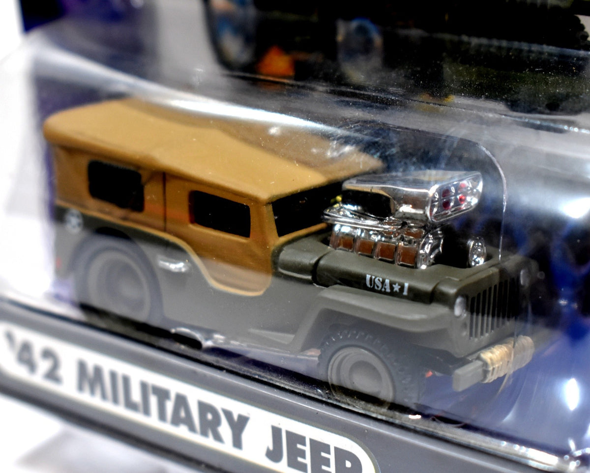 Muscle Machines 1942 Military Jeep