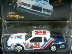 Johnny Lightning Buddy Baker 84 Vavoline Ford Thunderbird