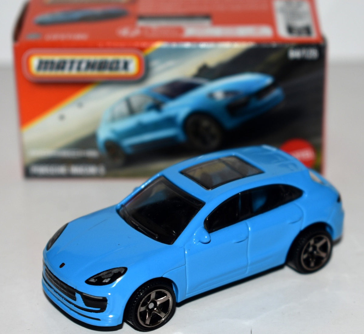Matchbox Porsche Macan S
