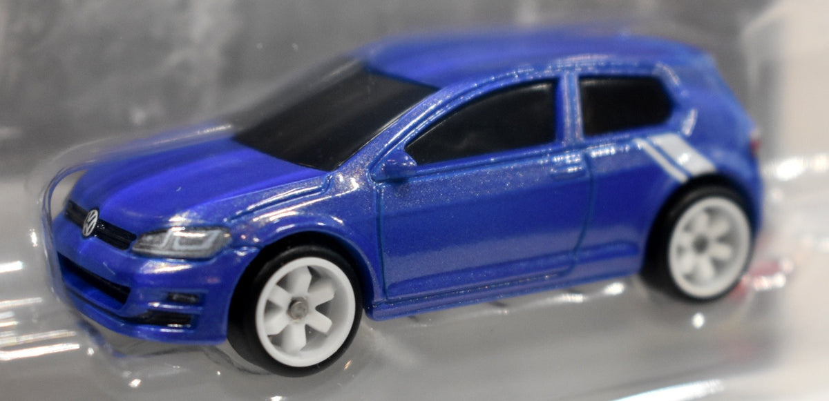 Hot Wheels Premium -  Volkswagen Golf Set - 2004 VW Golf R32 & VW Golf MK7