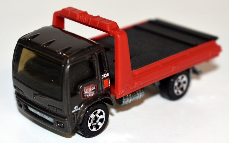 Matchbox - Isuzu Delivery Flatbed Tow Truck