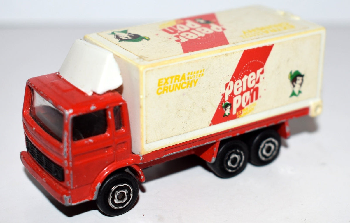 Majorette - Peter Pan on-pack Promo - Volvo  Container Truck