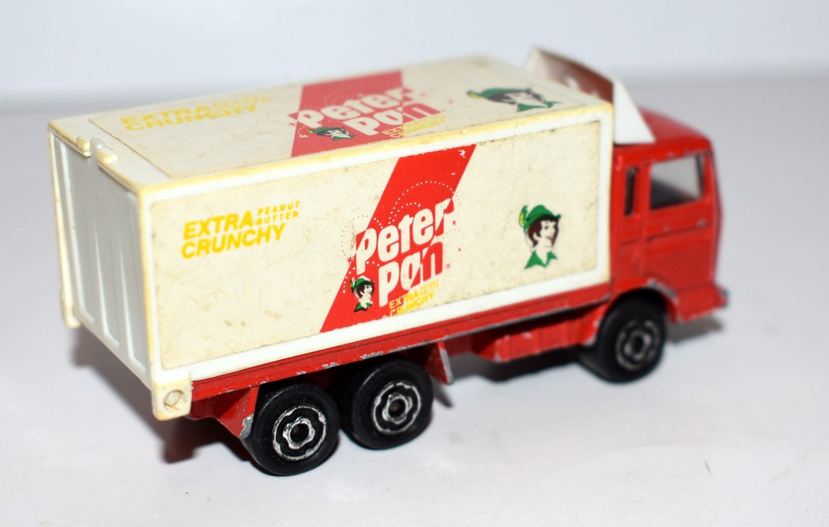 Majorette - Peter Pan on-pack Promo - Volvo  Container Truck