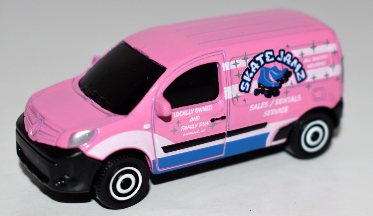 Matchbox   Renault Kangoo Skate Jamz Rollerskating Van