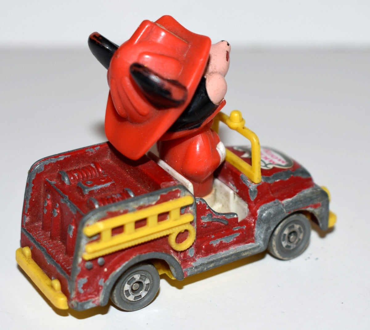 Tomica Isuzu Bonnet Police Department Bus