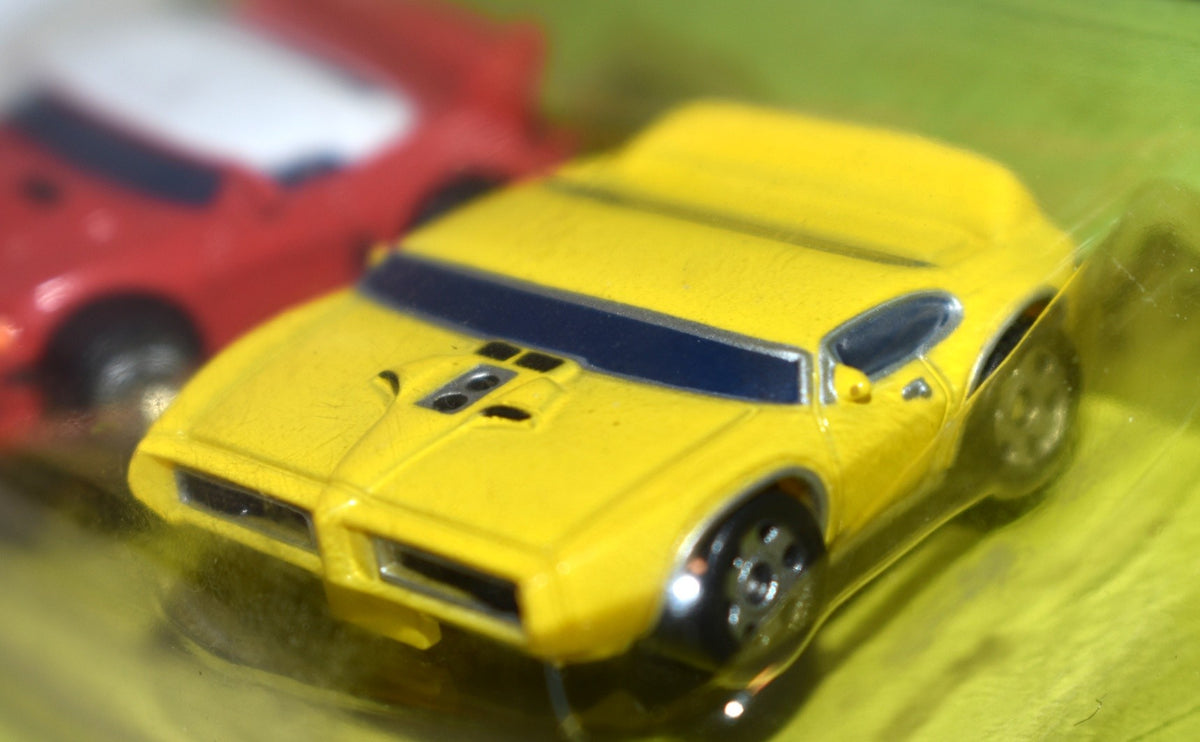 Phat boyz - 1998 Ford Mustang & 1968 Pontiac GTO Set
