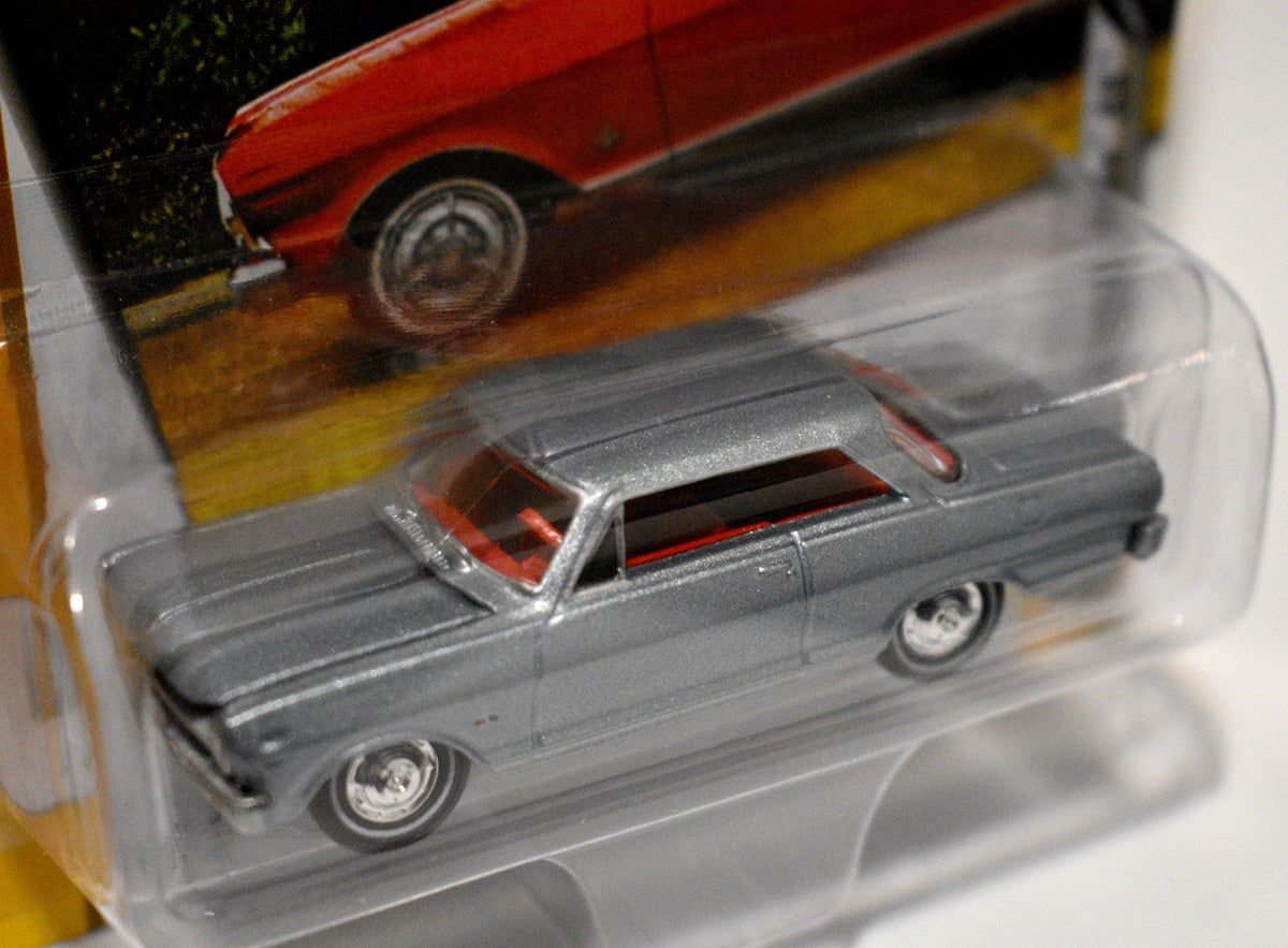 Johnny Lightning Muscle Cars USA - 1965 Chevrolet Nova SS