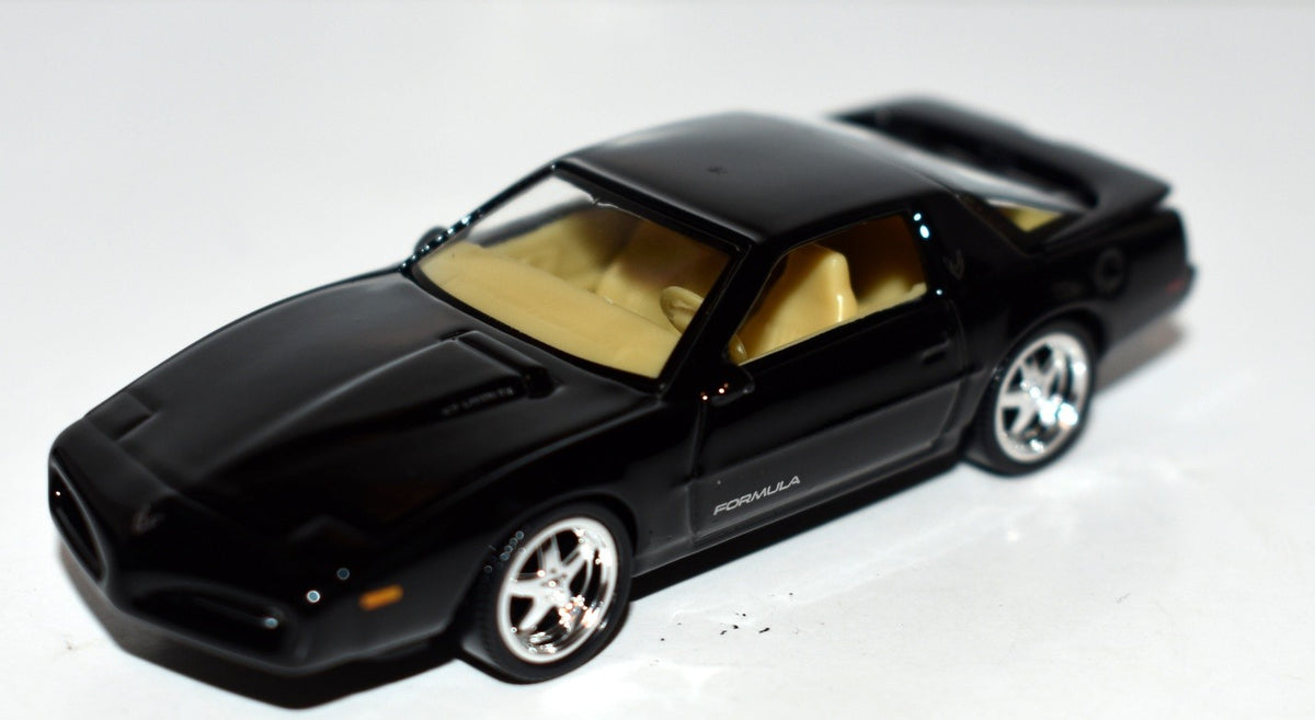 Auto World - 1992 Pontiac Firebird Formula