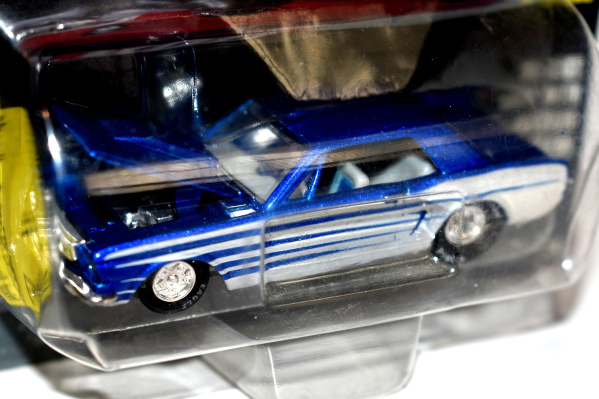 Racing Champions Hot Rod Magazine - 1964 1/2 Ford Mustang